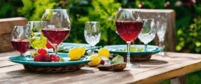 Comment choisir le meilleur verre pour sa table de jardin ? Nos conseils d’experts
